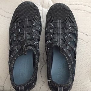 Womens Sketchers shoes